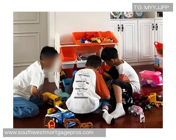 玩具与儿童成长：探索创意玩具在智力、情感和社交发展的重要作用