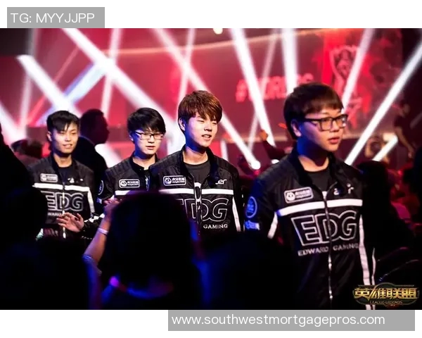 和平精英战术解析EDG边路渗透体系的战略布局与实战应用